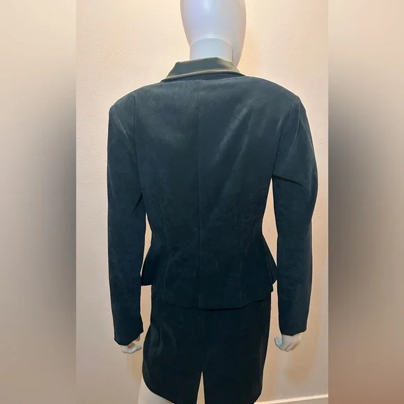 Vintage SCARLETT two-piece forest green dress and blazer. - Picture 6 of 8